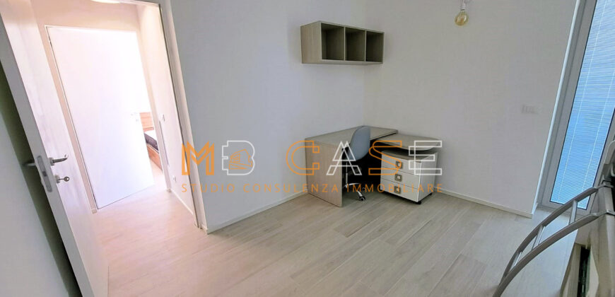 PRESTIGIOSO TRILOCALE DUPLEX NUOVO ARREDATO con PISCINA