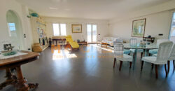 1 VENDITA ESCLUSIVO APPARTAMENTO-ATTICO CON BOX AUTO- Albenga, Zona Residenziale