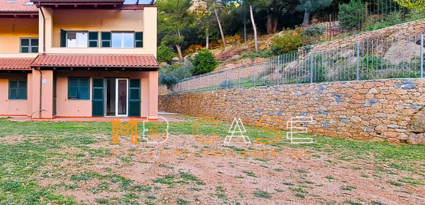 1VILLA A SCHIERA CON GIARDINO NUOVA IN CLASSE A