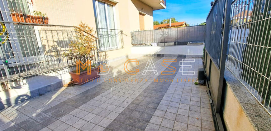 SPLENDIDO BILOCALE RISTRUTTURATO ed ARREDATO 50mt MARE