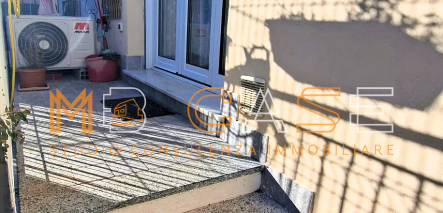 SPLENDIDO BILOCALE RISTRUTTURATO ed ARREDATO 50mt MARE