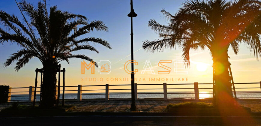 SPLENDIDO BILOCALE RISTRUTTURATO ed ARREDATO 50mt MARE