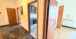 Opportunità Trilocale all’Ultimo Piano in Centro ad Albenga