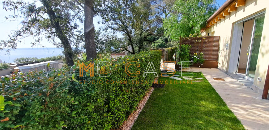 BILOCALE SEMINDIPENDENTE CON GIARDINO CLASSE A4