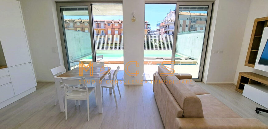 PRESTIGIOSO TRILOCALE DUPLEX NUOVO ARREDATO con PISCINA