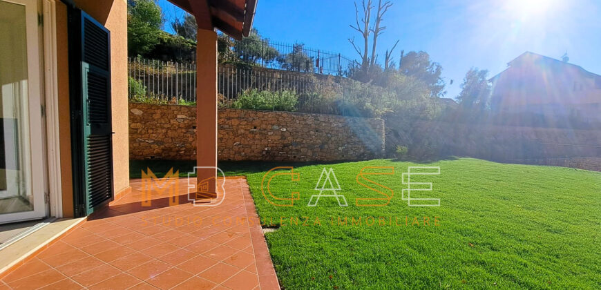 1VILLA A SCHIERA CON GIARDINO NUOVA IN CLASSE A