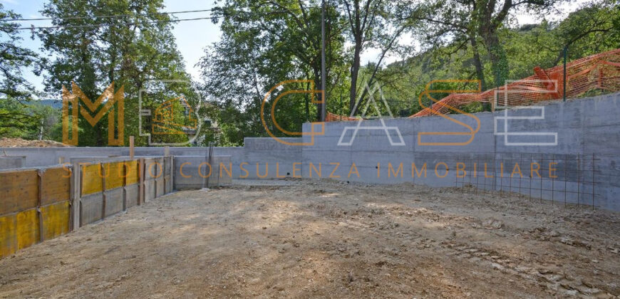OCCASIONE NUOVA COSTRUZIONE DUPLEX CON GIARDINO E BOX