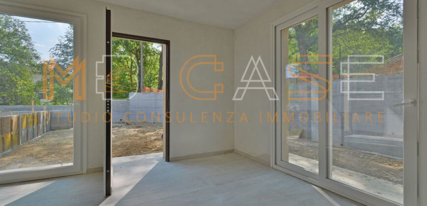 OCCASIONE NUOVA COSTRUZIONE DUPLEX CON GIARDINO E BOX