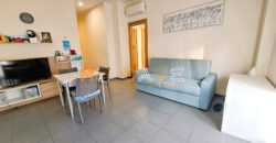 SPLENDIDO BILOCALE RISTRUTTURATO ed ARREDATO 50mt MARE