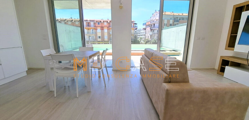 PRESTIGIOSO TRILOCALE DUPLEX NUOVO ARREDATO con PISCINA