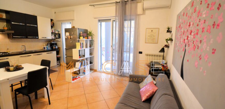 Grazioso TRILOCALE con CORTE PRIVATA150mq – Albenga