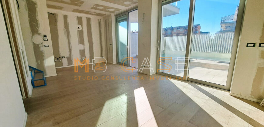 PRESTIGIOSO TRILOCALE DUPLEX NUOVO con PISCINA