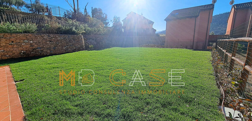 1VILLA A SCHIERA CON GIARDINO NUOVA IN CLASSE A