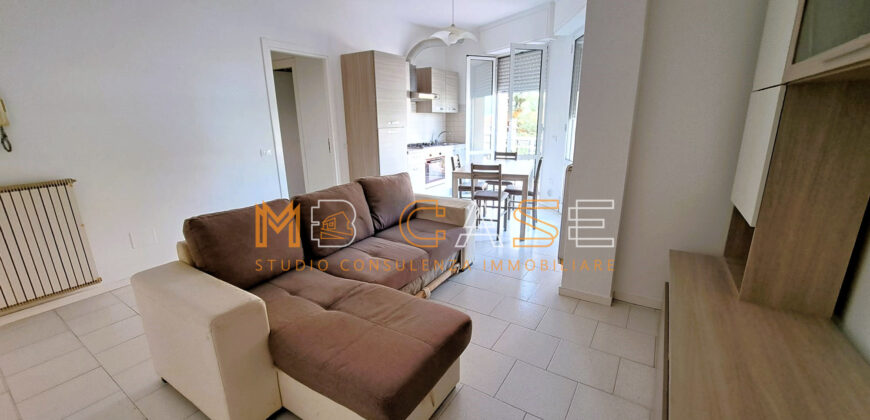 PLURILOCALE con DOPPI Servizi, Terrazza Visa Mare e Ampio BOX- 600 Mt. Mare