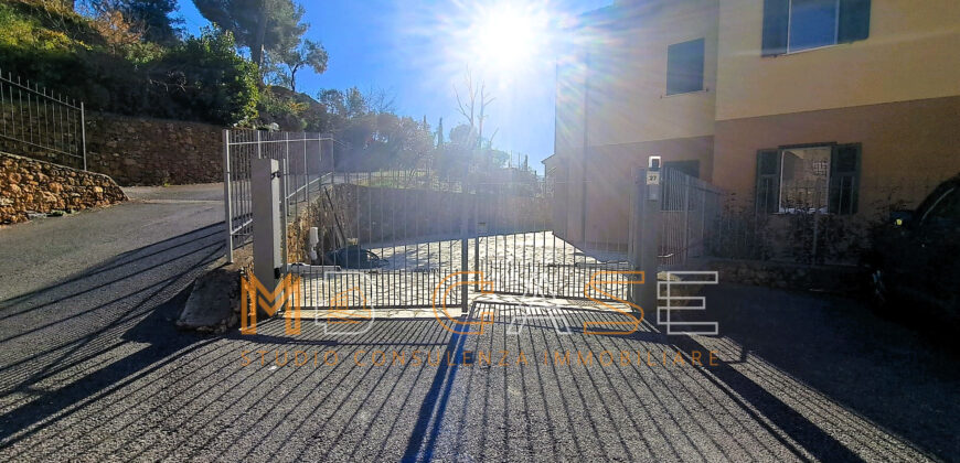 1VILLA A SCHIERA CON GIARDINO NUOVA IN CLASSE A