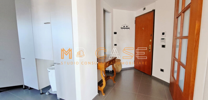 1 VENDITA ESCLUSIVO APPARTAMENTO-ATTICO CON BOX AUTO- Albenga, Zona Residenziale