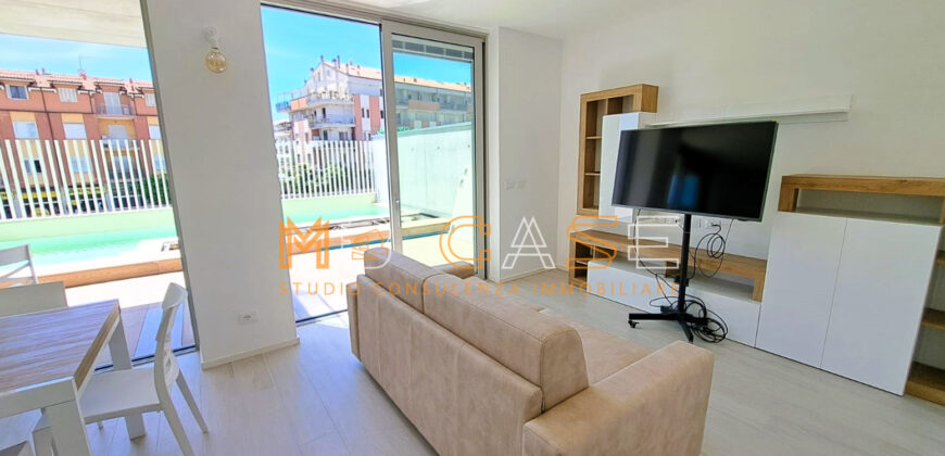 PRESTIGIOSO TRILOCALE DUPLEX NUOVO ARREDATO con PISCINA