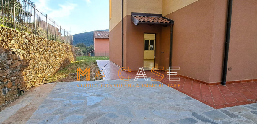 1VILLA A SCHIERA CON GIARDINO NUOVA IN CLASSE A