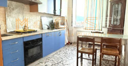 Opportunità Trilocale all’Ultimo Piano in Centro ad Albenga