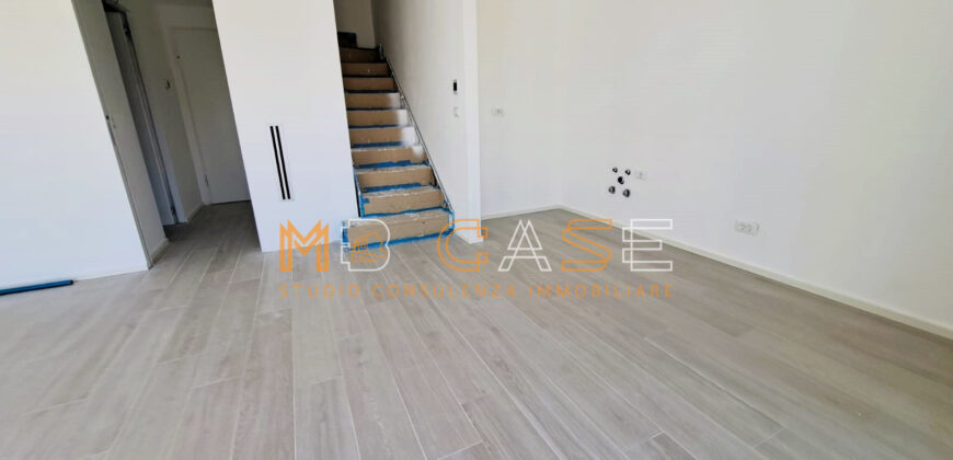 PRESTIGIOSO TRILOCALE DUPLEX NUOVO con PISCINA