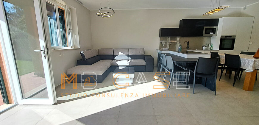 1VILLA A SCHIERA CON GIARDINO NUOVA IN CLASSE A