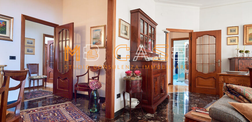 Splendido Appartamento 50 Mt.  Mare – 143 mq, Ultimo Piano con Ascensore