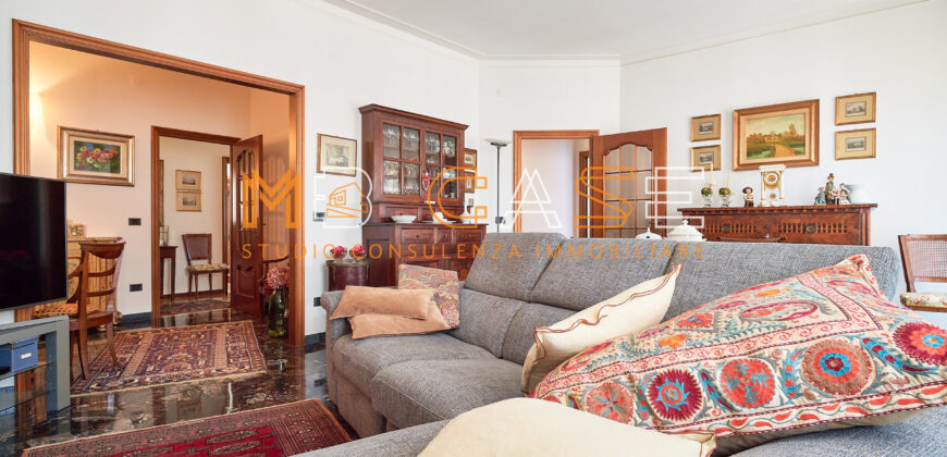 Splendido Appartamento 50 Mt.  Mare – 143 mq, Ultimo Piano con Ascensore