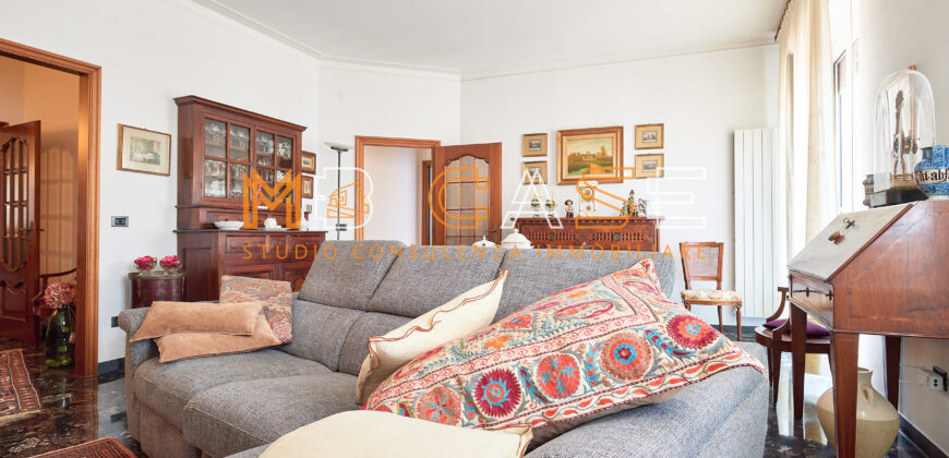 Splendido Appartamento 50 Mt.  Mare – 143 mq, Ultimo Piano con Ascensore