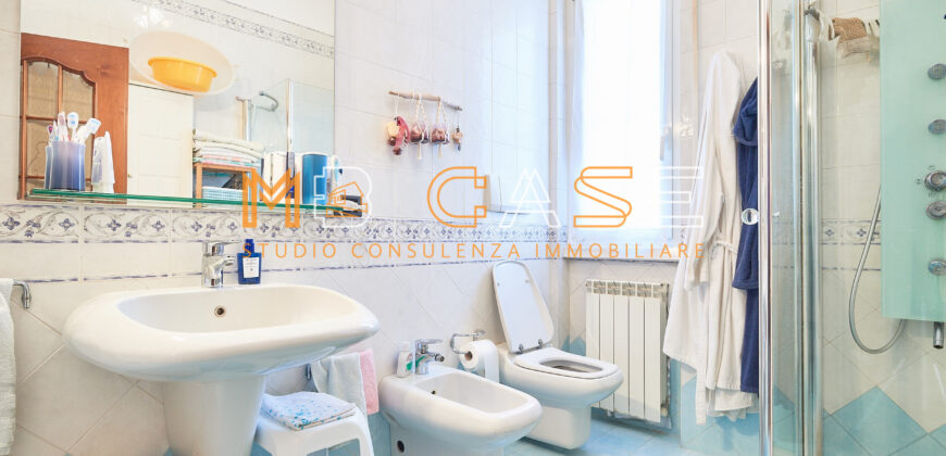 Splendido Appartamento 50 Mt.  Mare – 143 mq, Ultimo Piano con Ascensore