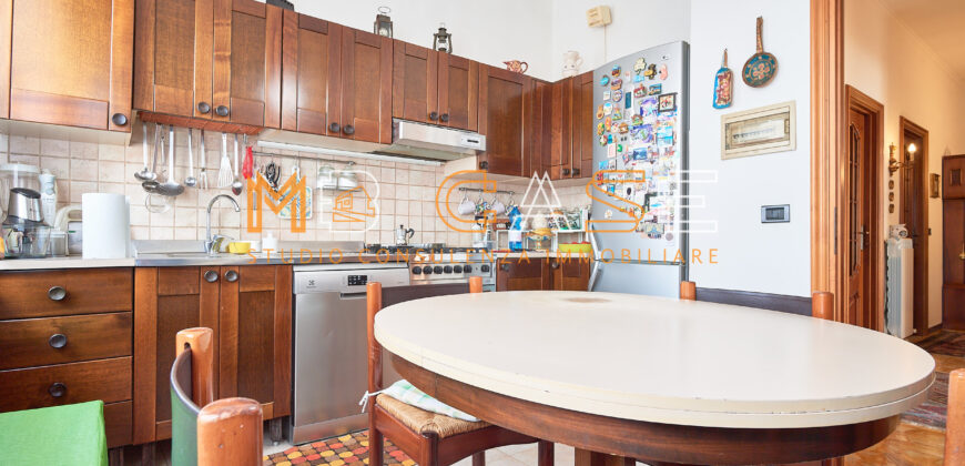 Splendido Appartamento 50 Mt.  Mare – 143 mq, Ultimo Piano con Ascensore