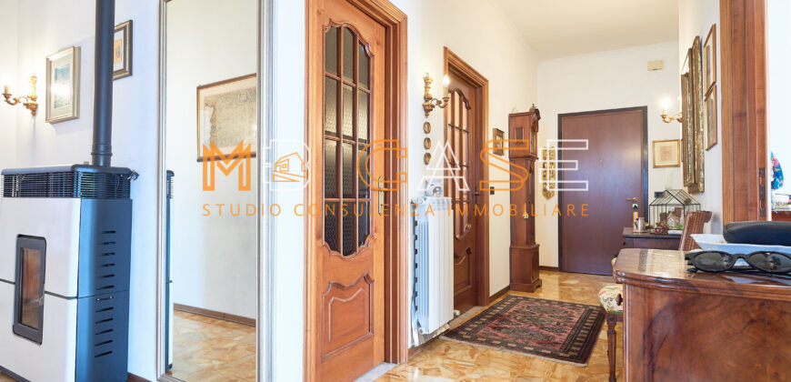 Splendido Appartamento 50 Mt.  Mare – 143 mq, Ultimo Piano con Ascensore