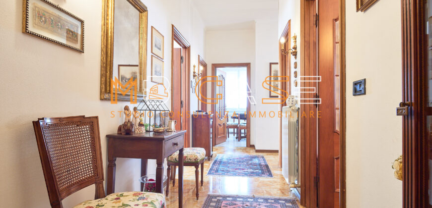 Splendido Appartamento 50 Mt.  Mare – 143 mq, Ultimo Piano con Ascensore