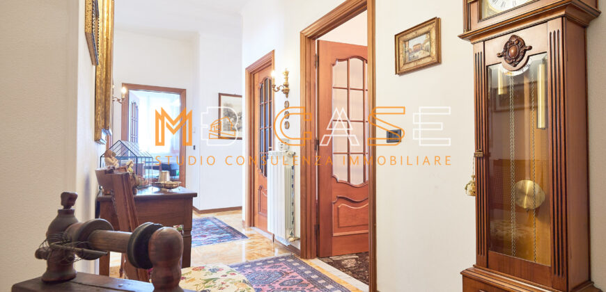 Splendido Appartamento 50 Mt.  Mare – 143 mq, Ultimo Piano con Ascensore