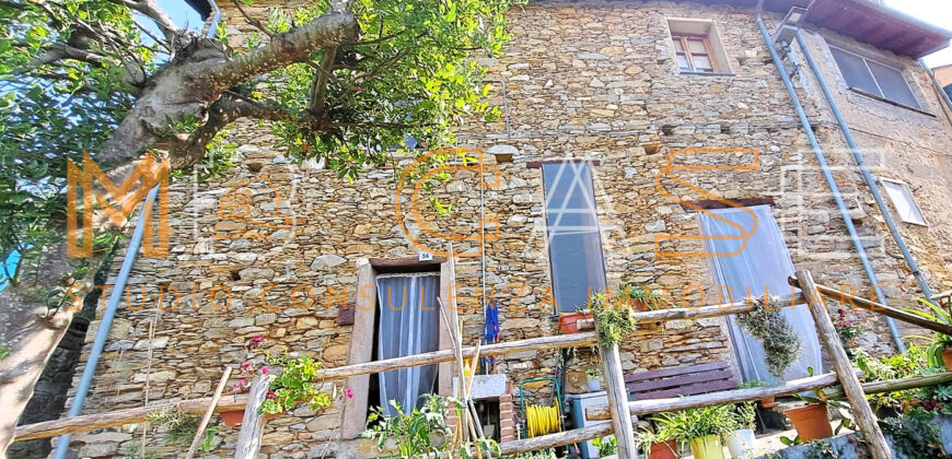 Rustico in pietra nel cuore di Castelli – Garlenda