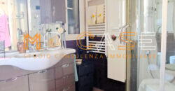 Trilocale Pari al Nuovo con Giardino Privato, Box e 7 Posti Auto – Coste di Leca (Albenga)