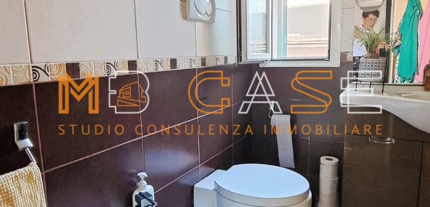 Trilocale Pari al Nuovo con Giardino Privato, Box e 7 Posti Auto – Coste di Leca (Albenga)