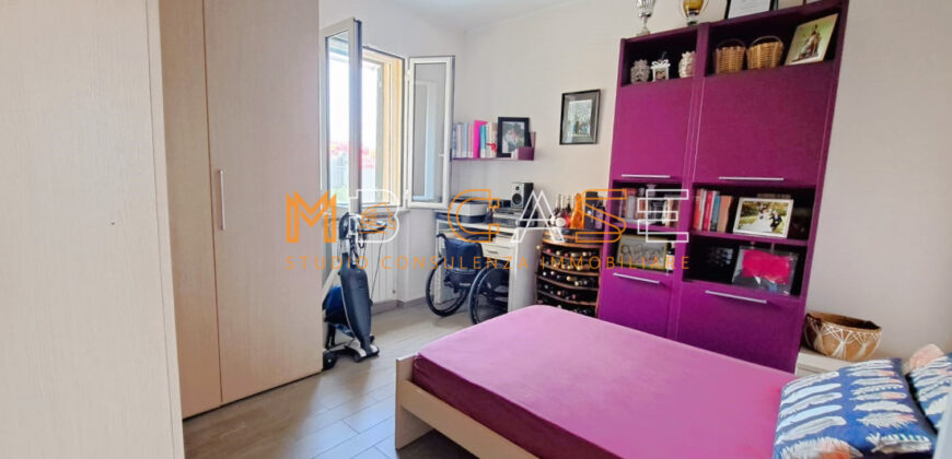 Trilocale Pari al Nuovo con Giardino Privato, Box e 7 Posti Auto – Coste di Leca (Albenga)