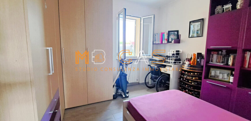 Trilocale Pari al Nuovo con Giardino Privato, Box e 7 Posti Auto – Coste di Leca (Albenga)