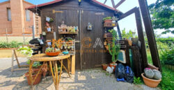 Trilocale Pari al Nuovo con Giardino Privato, Box e 7 Posti Auto – Coste di Leca (Albenga)