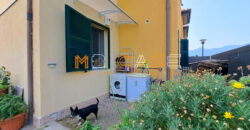 Trilocale Pari al Nuovo con Giardino Privato, Box e 7 Posti Auto – Coste di Leca (Albenga)