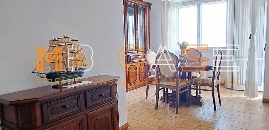 Ampio Plurilocale con Vista Mare e Doppia Esposizione – Ultimo Piano con Ascensore, Albenga