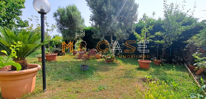 Trilocale Pari al Nuovo con Giardino Privato, Box e 7 Posti Auto – Coste di Leca (Albenga)