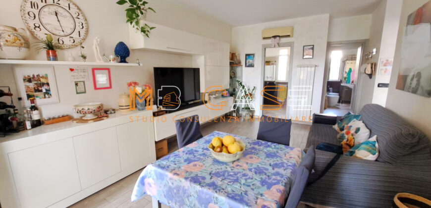 Trilocale Pari al Nuovo con Giardino Privato, Box e 7 Posti Auto – Coste di Leca (Albenga)