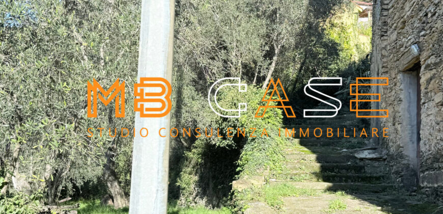 Cascina in Vendita nell’Entroterra Ligure – Casanova Lerrone (SV)