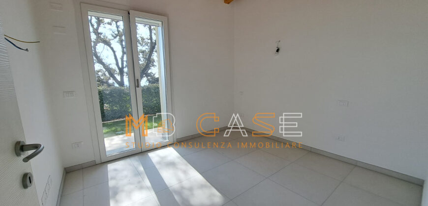 🏡 SPENDIDO TRILOCALE ANGOLARE CON GIARDINO PRIVATO – CASTELLO BORELLI, BORGHETTO SANTO SPIRITO