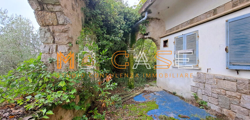 ALBENGA – CASALE INDIPENDENTE CON VISTA MARE E TERRENO – IDEALE PRIMA CASA O INVESTIMENTO B&B