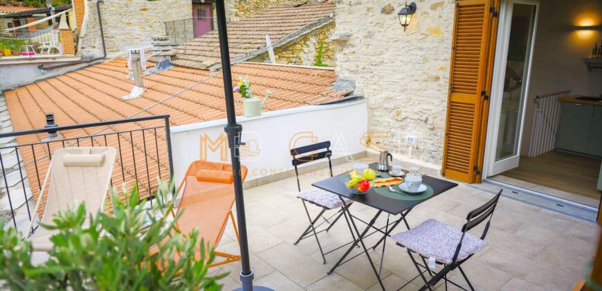 Rustico di Charme con due unità indipendenti nel borgo di Castelli – Garlenda