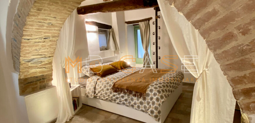 Rustico di Charme con due unità indipendenti nel borgo di Castelli – Garlenda