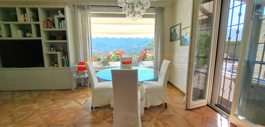 Villa indipendente con vista mozzafiato sul Golf e sul mare – Liguria