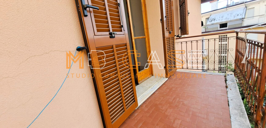 Luminoso Appartamento Quadrilocale con Vista Mare – Moglio, Alassio